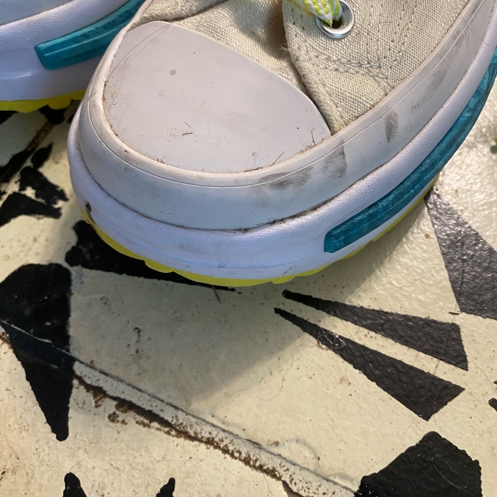 Really Cool Comfortable Converse Platform Hi-Tops… - image 5